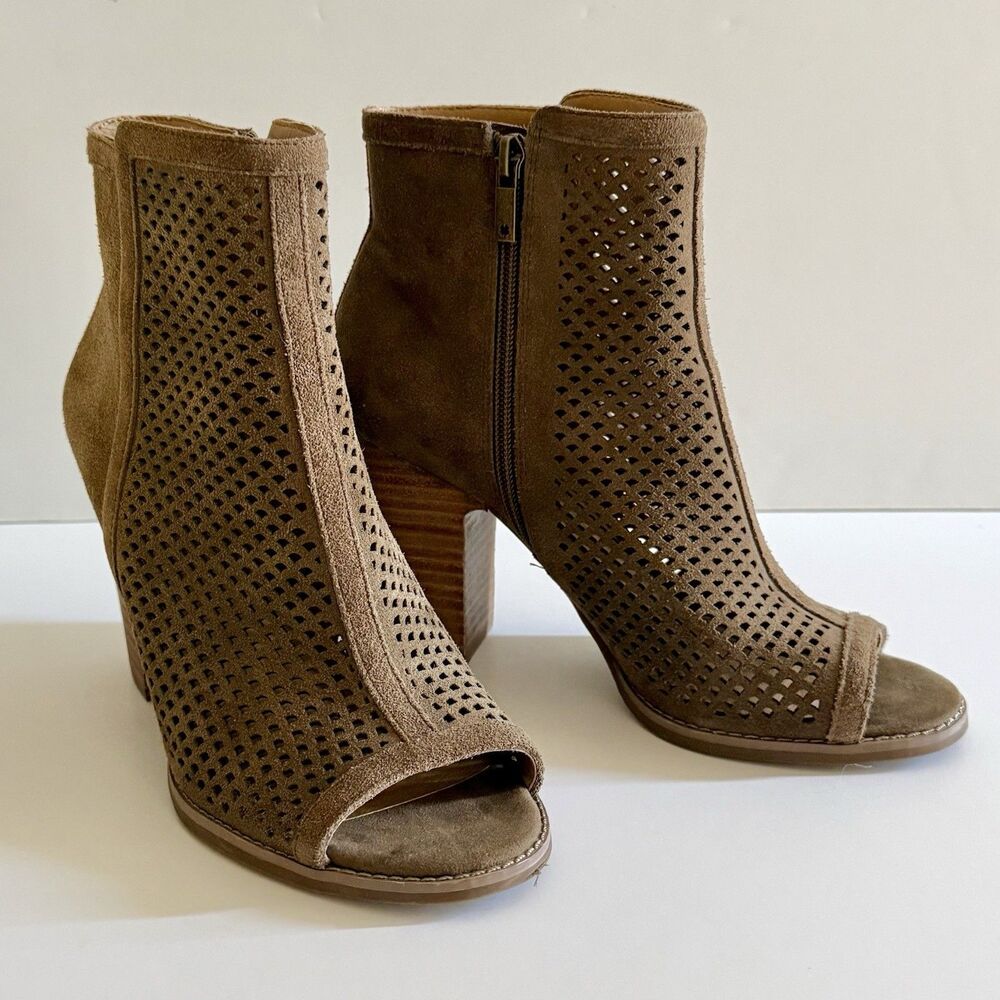 Lucky Brand Lakyn Womens Sz 9 Brown Suede Peep Toe Zip Ankle Booties Block Heels